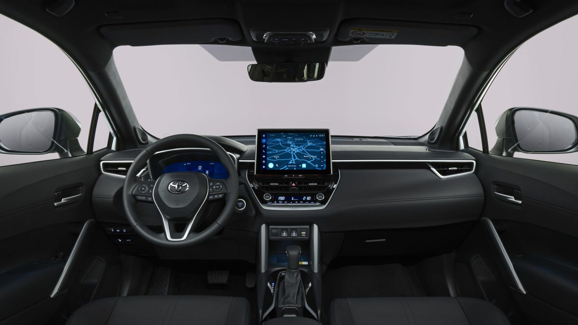 С гибридной установкой 5-го поколения: Toyota будет продавать в Украине еще один кроссовер